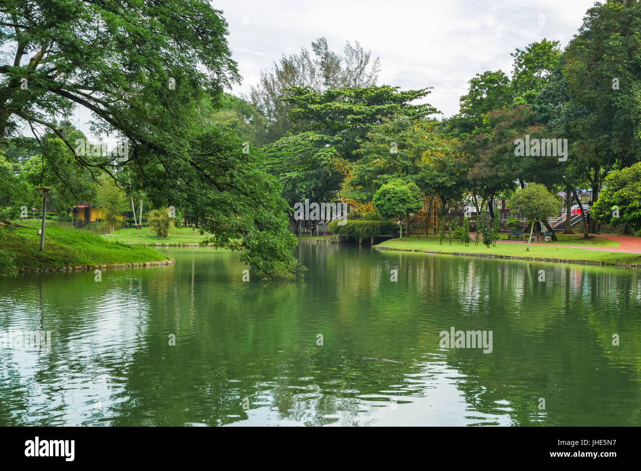 Permaisuri Lake Garden is one of the famous park in Cheras, there is a