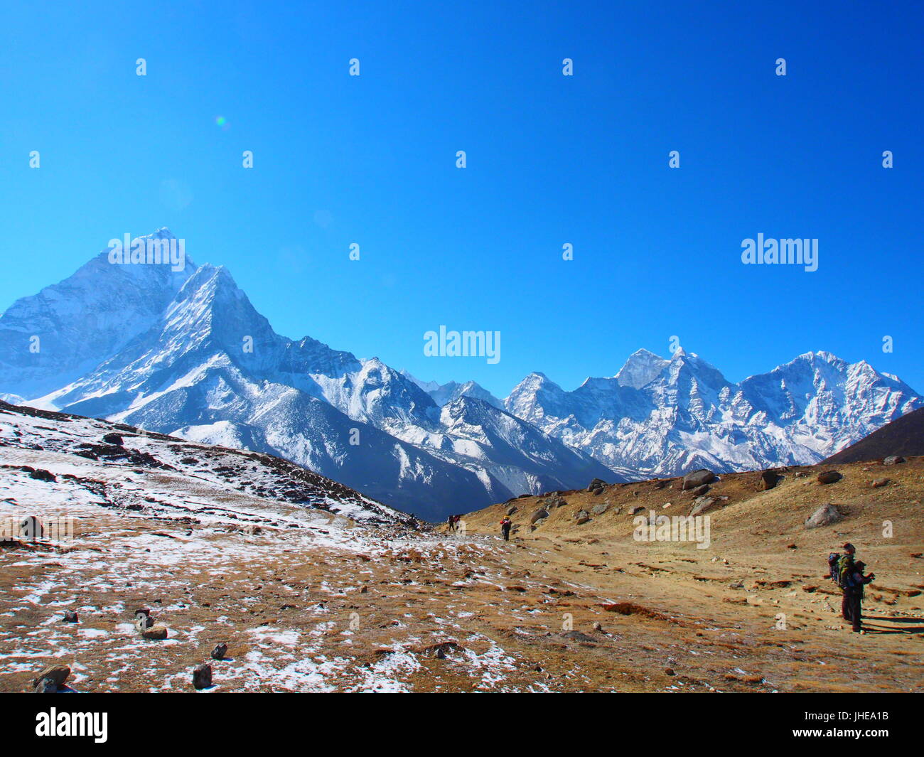 Everest base camp trail hires stock photography and images Alamy