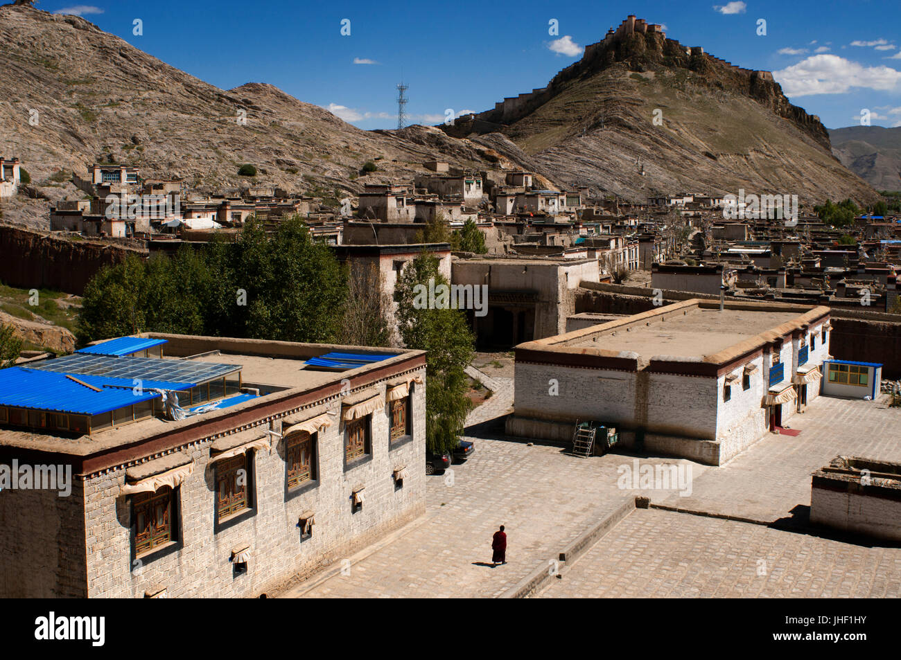 Gyangze village. Outside of the monastery of Pelkhor Chode. Gyangze, Tibet, China, Asia Stock Photo