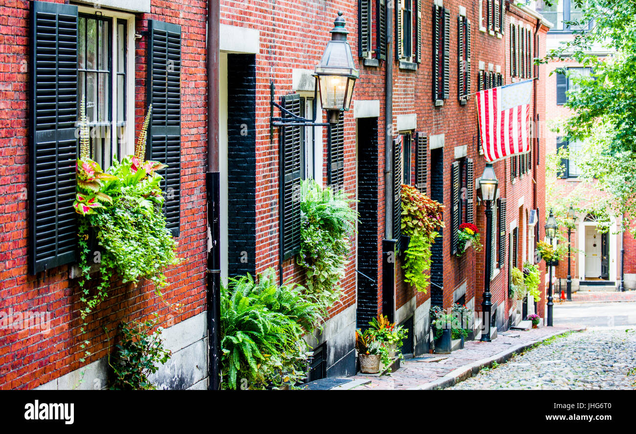 historic red brick row houses in Boston s Beacon Hill neighborhood