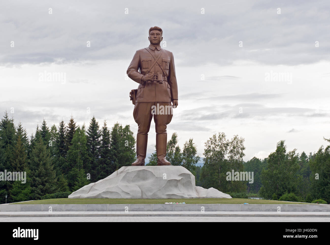 Statue of young Kim Il-sung in Samjiyon Grand Monument. Samjiyon, DPRK / North Korea Stock Photo