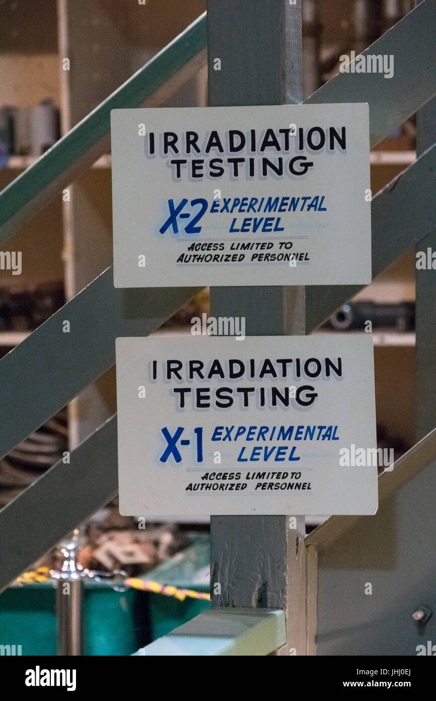 sign: Irradiation testing, X-2 experimental level, access limited to authorized personnel, The B Reactor Hanford, near Richland, Washington Stock Photo