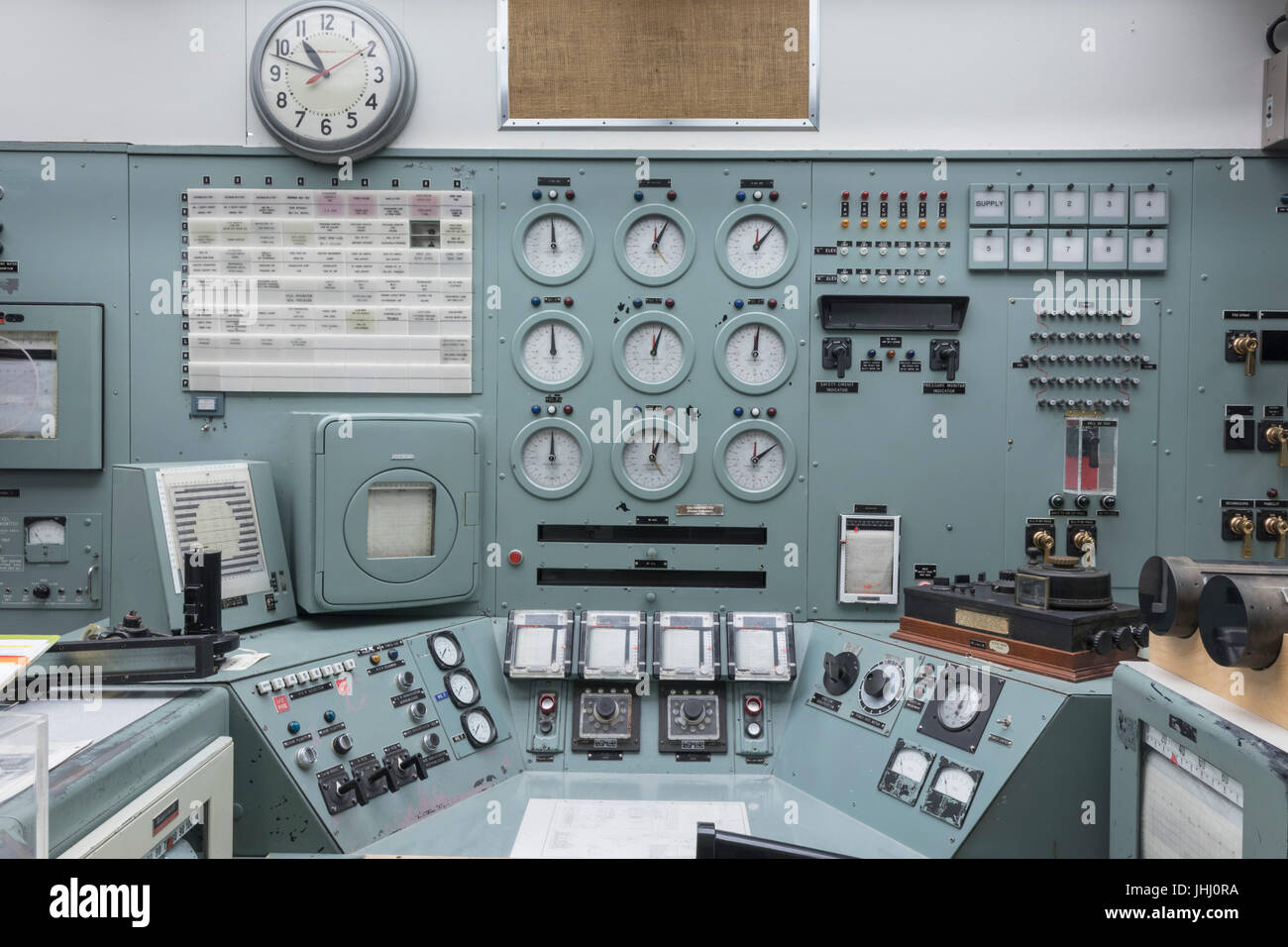 main control panels, Control Room, The B Reactor Hanford, near Richland, Washington Stock Photo