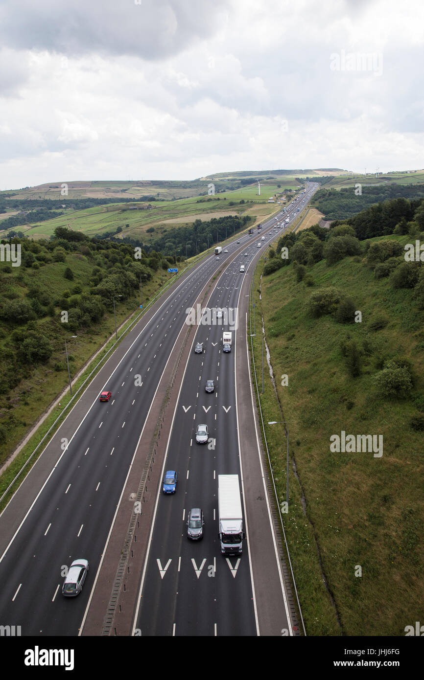 Trans-Pennine M62 motorway network in Yorkshire looking East from Scammonden bridge Stock Photo