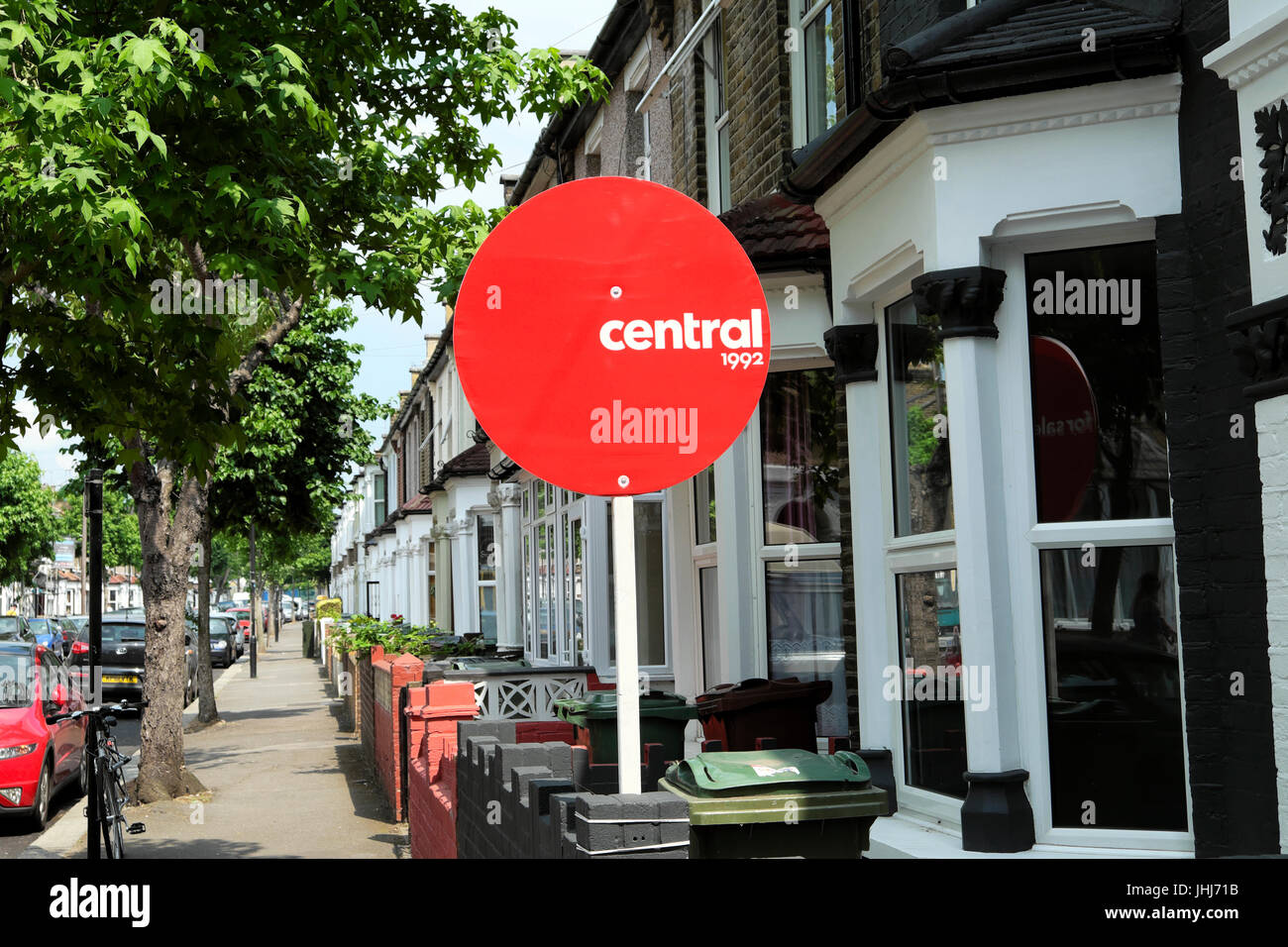 Property for sale sign hires stock photography and images Alamy