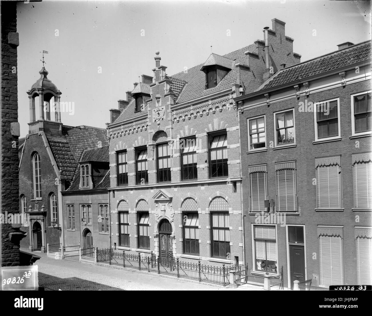 ErfgoedLeiden LEI001016935 Breestraat met de Waalse Kerk Stock Photo ...