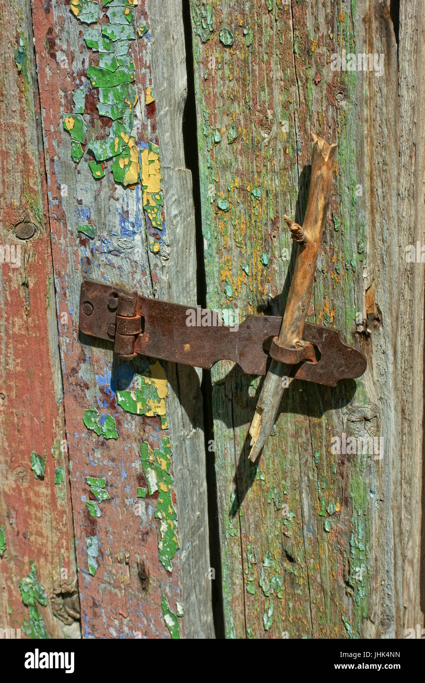 old rusty lock on the wooden door Stock Photo - Alamy
