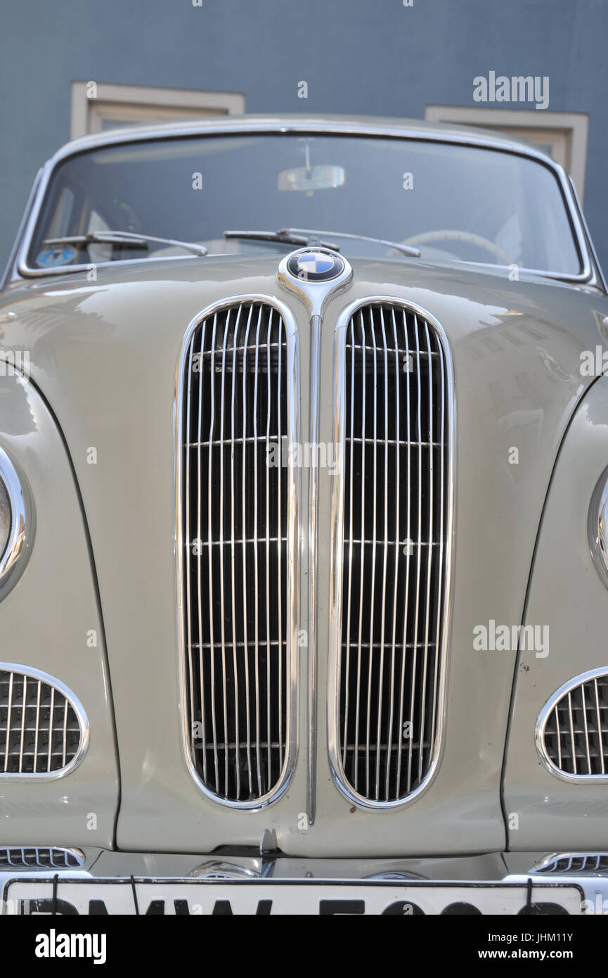 BMW 502 (1954-1964) Baroque Angel luxury V8 sedan Stock Photo - Alamy