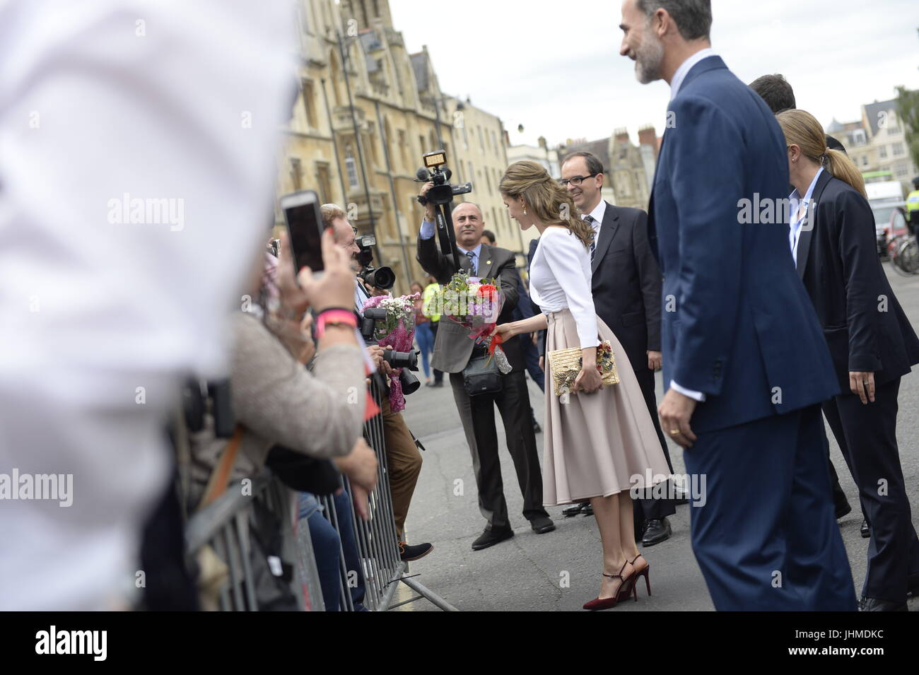 Oxford, UK, Spain. 14th July, 2017. Queen Letizia of Spain visit Weston Library during their 3 days in UK for State Visit in Oxford on July 14, 2017. Credit: Jack Abuin/ZUMA Wire/Alamy Live News Stock Photo