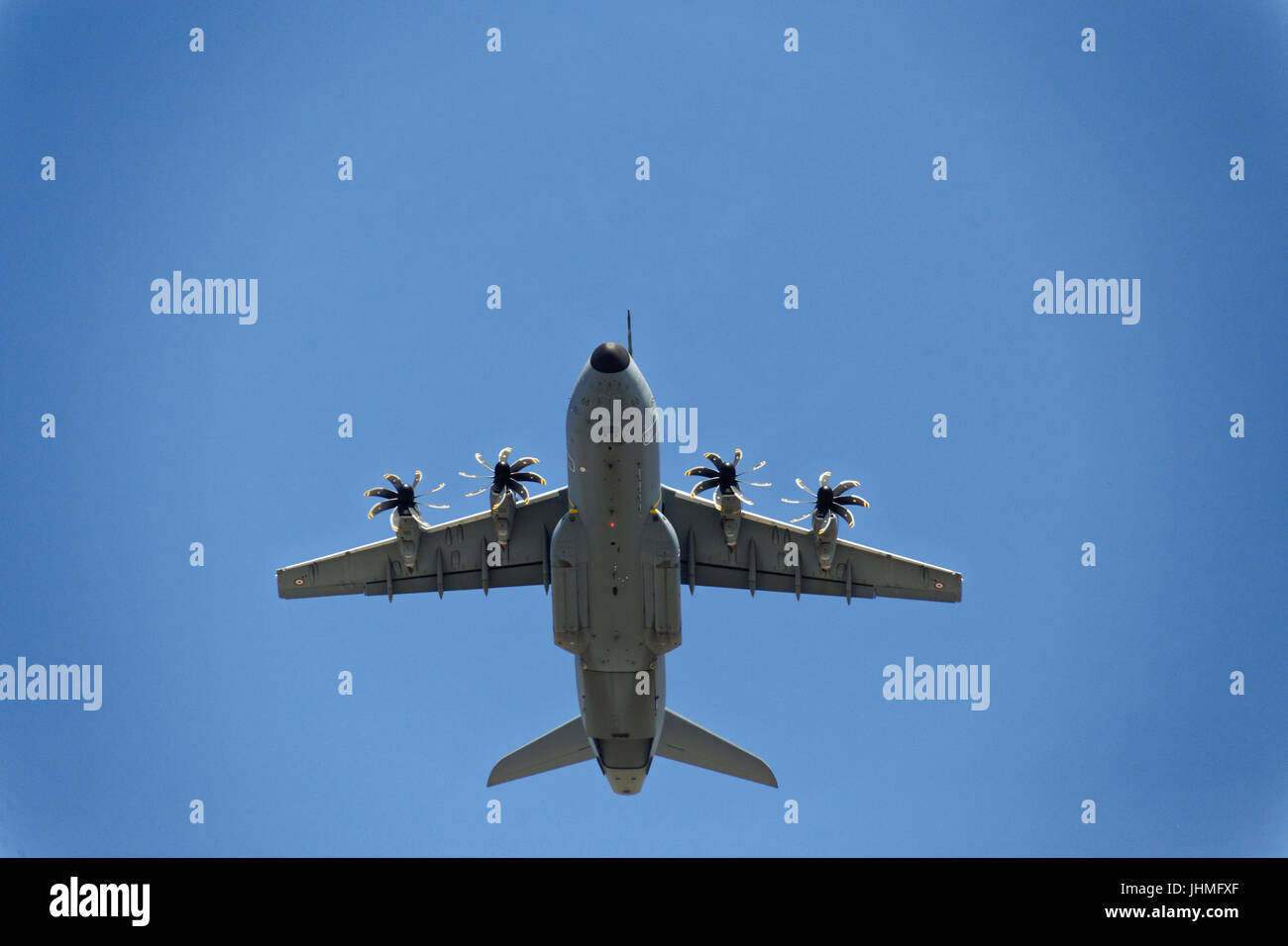 Paris, France. 14th July, 2017. Airbus A400M Atlas during the airshow for the Bastille Day Military Parade In Paris. Credit: Bernard Menigault/Alamy Live News Stock Photo