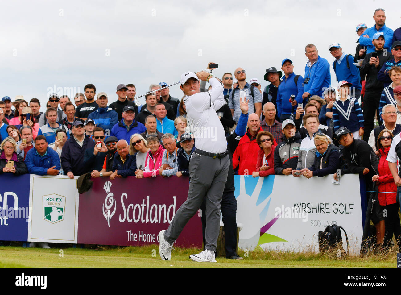 Irvine, Ayrshire, Scotland, UK. 14th July, 2017. On the second day of the Scottish Open, players were hoping to play well and make the cut. After the calm weather on the first day some players were finding the conditions of strong winds and links style golf difficult while others played better than on the first round. Credit: Findlay/Alamy Live News Stock Photo