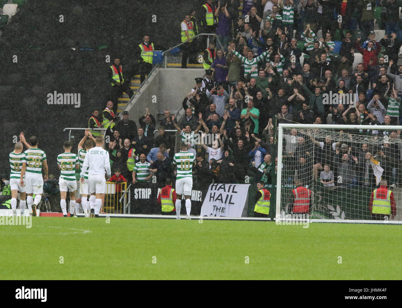 Windsor Park, Belfast, UK. 14 July 2017. Linfield v Celtic (UEFA CL QR2 1st Leg). Celtic players applaud their supporters inside the ground. Credit:CAZIMB/Alamy Live News. Stock Photo