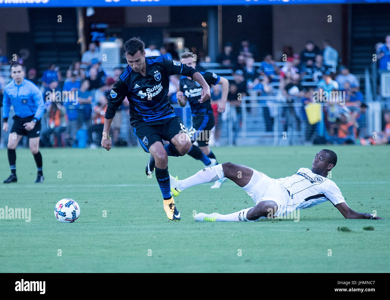 San Jose, California, USA. 14th July, 2017. San Jose Earthquakes forward Chris Wondolowski (8) gets tangled up with Eintracht Frankfurt players during the game between the San Jose Earthquakes and the Eintracht Frankfurt Credit: Rob Sirota/ZUMA Wire/Alamy Live News Stock Photo