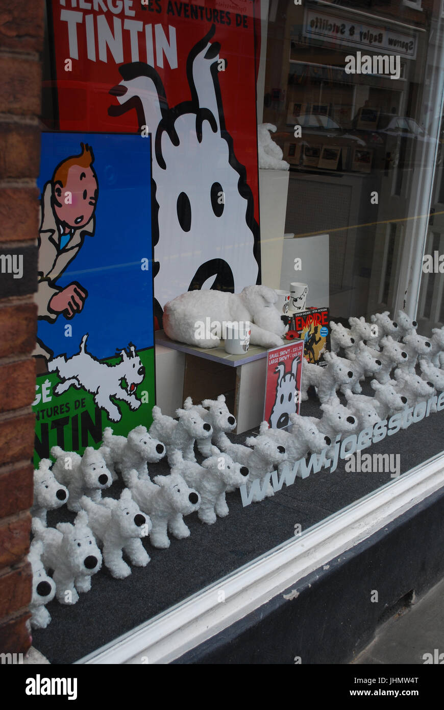 Tintin & Snowy Statue |  Tintin Boutique