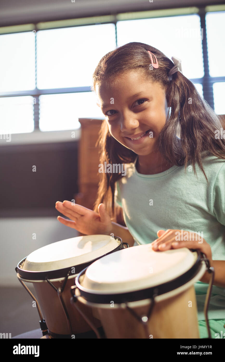 Bongo drums playing hires stock photography and images Alamy