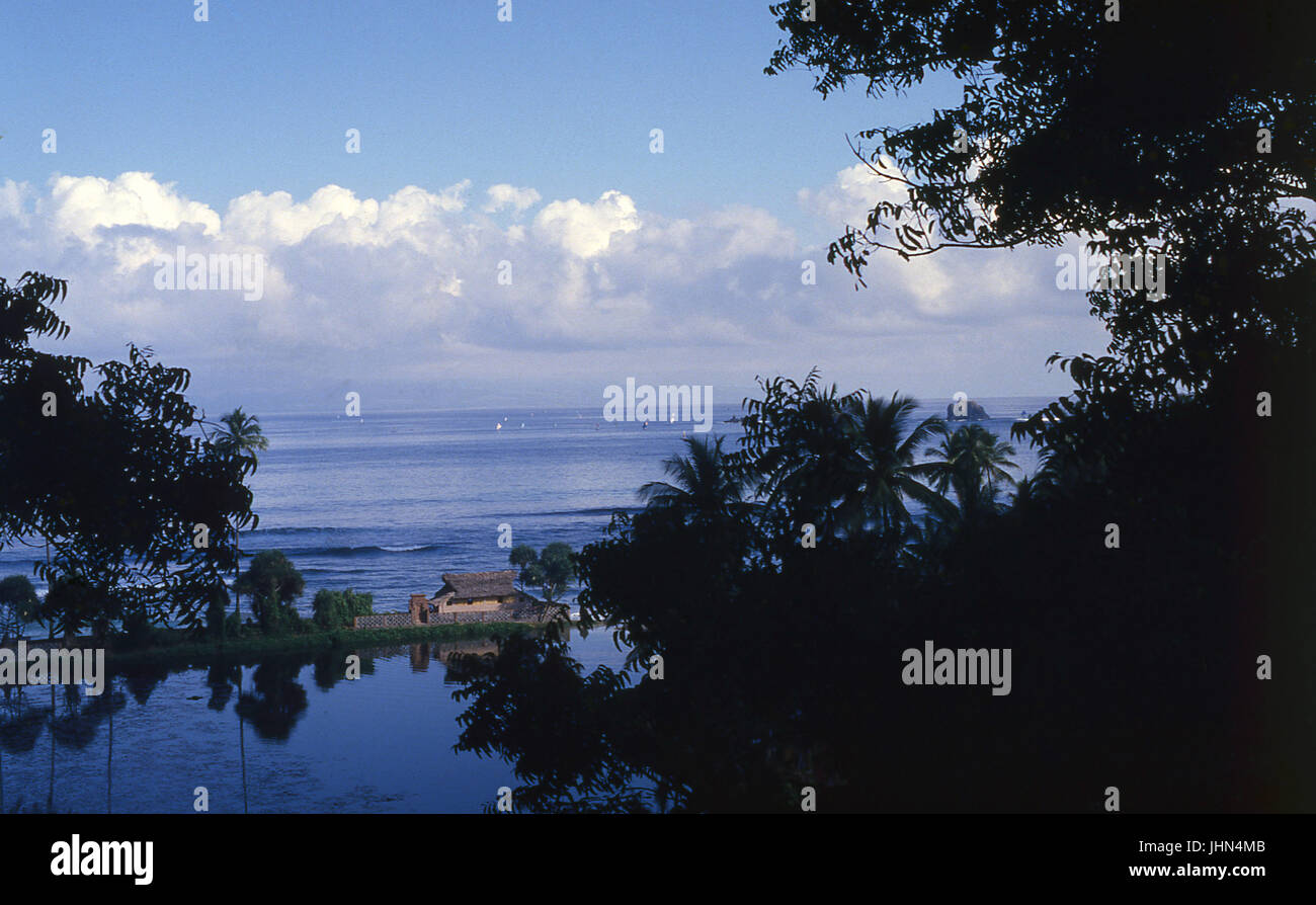 Meeting the river with the sea hi-res stock photography and images - Alamy