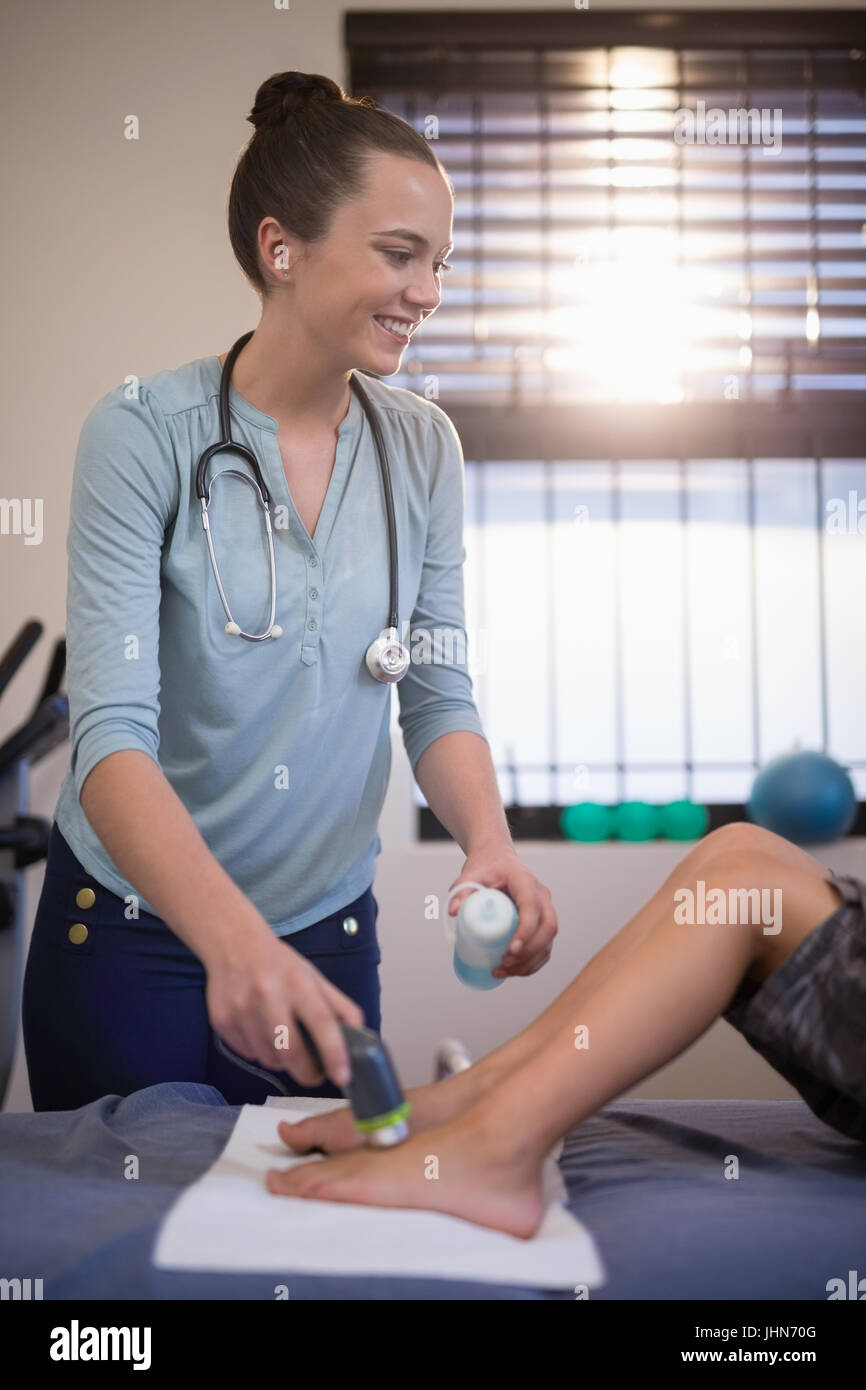 Boy feet doctor hires stock photography and images Alamy