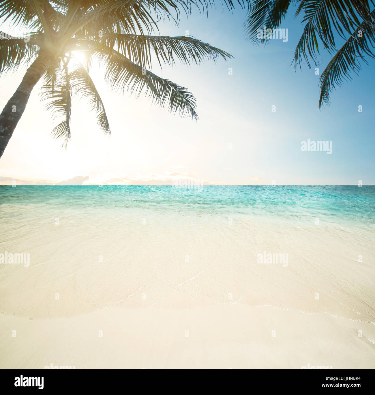 The beach and the sea hi-res stock photography and images - Alamy