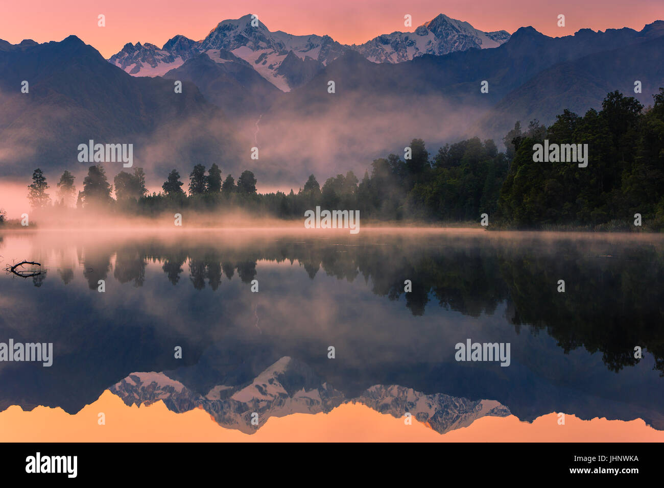 Sunrise Lake Matheson, South Island, New Zealand Stock Photo - Alamy