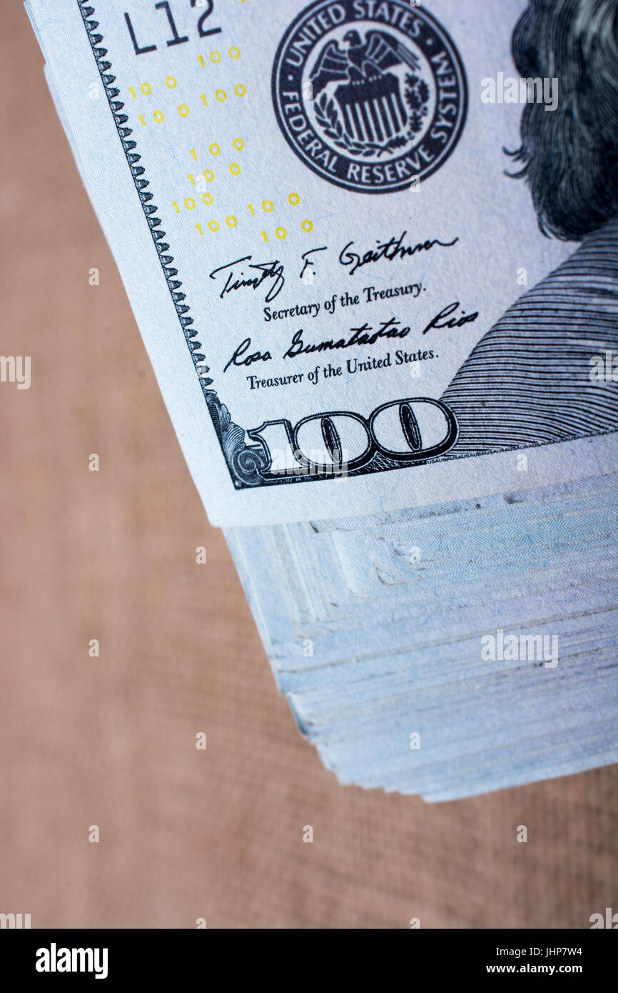The fragment of 100 dollar bill. Close up Stock Photo - Alamy