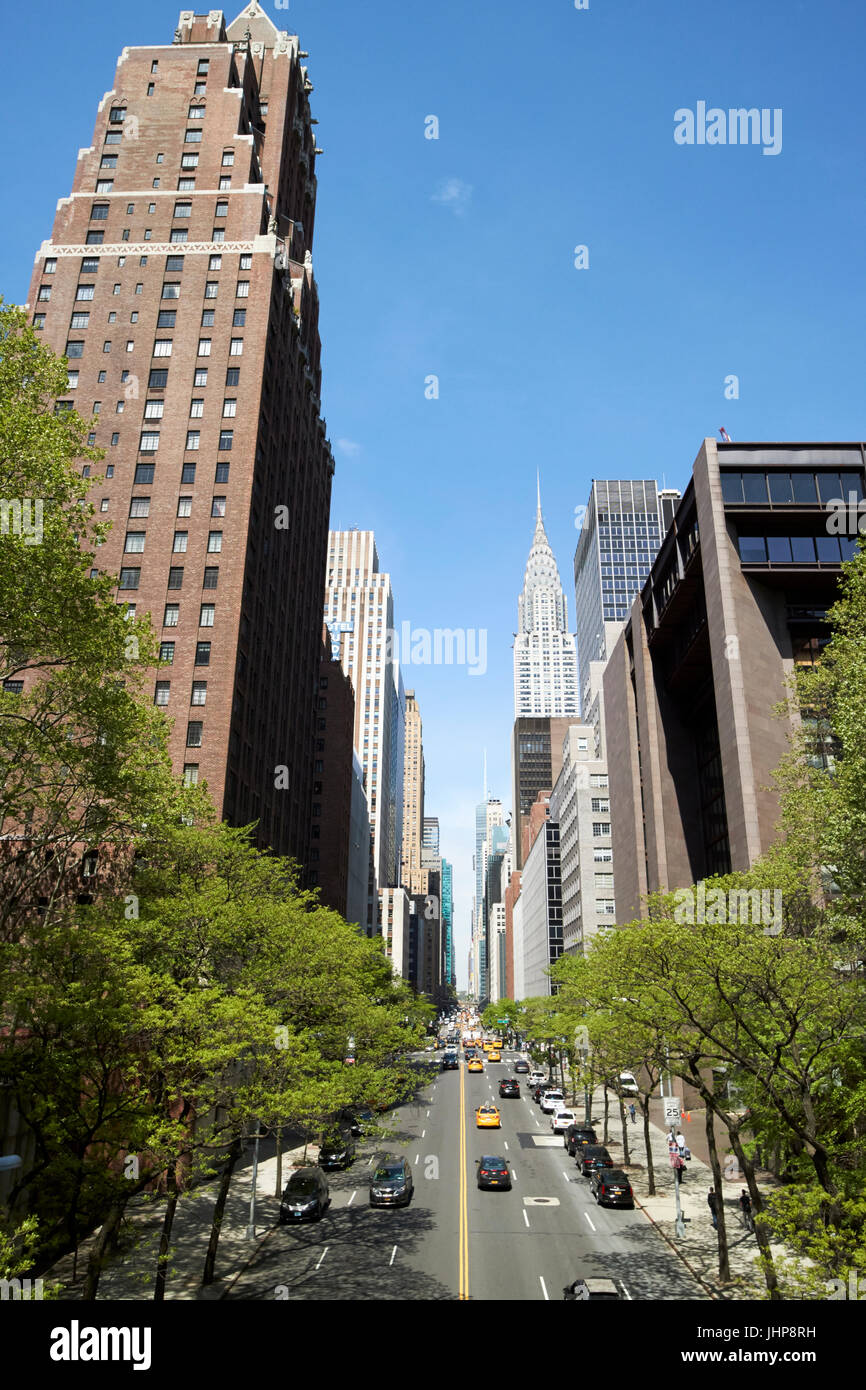 42nd street splitting tudor city greens and tudor city apartment complex New York City USA Stock Photo