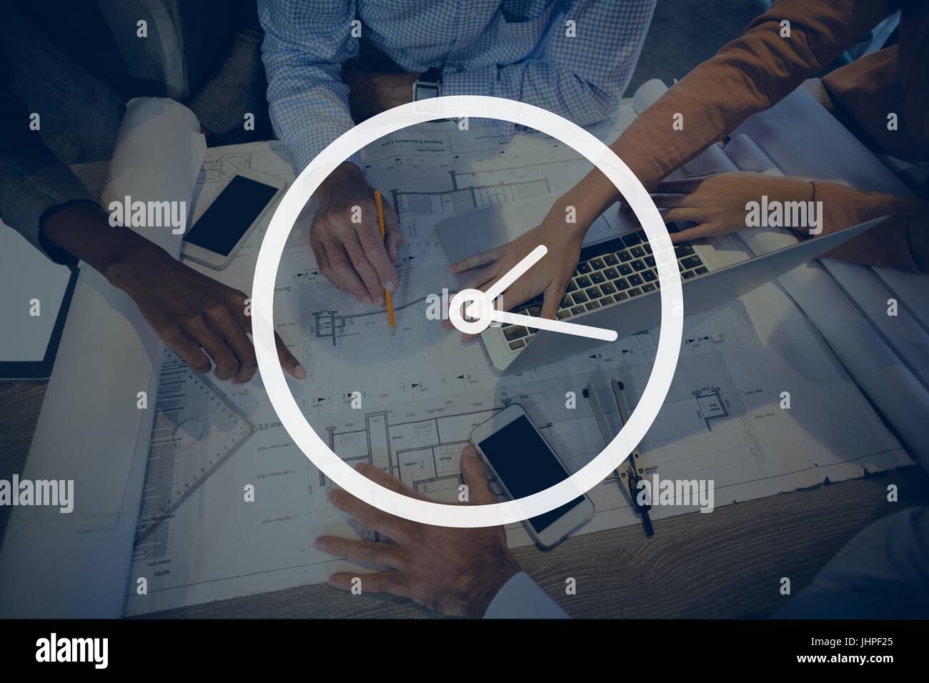 Reliability with clock icon hi-res stock photography and images - Alamy