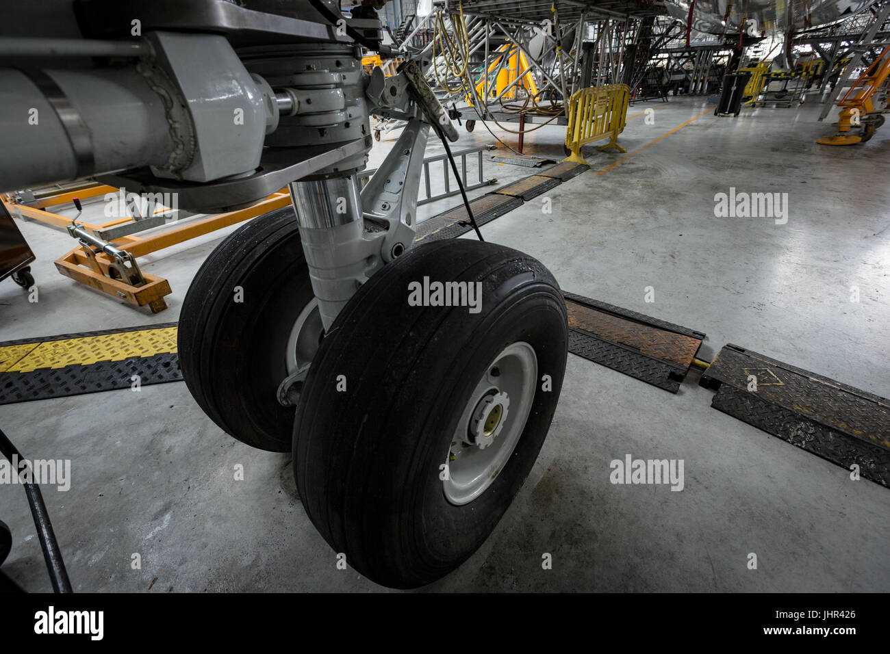 Aeroplane chassis hires stock photography and images Alamy