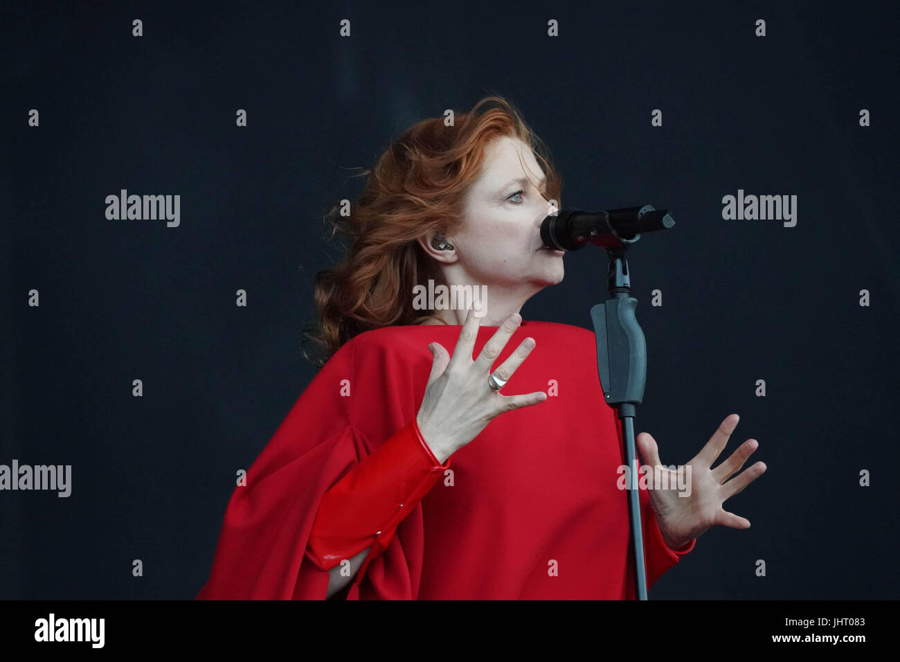 Suffolk, UK. 14th July, 2017. Alison Goldfrapp of Goldfrapp performing live on the Obelisk stage on day 2 of the 2017 Latitude festival in Henham Park, Southwold in Suffolk. Photo date: Friday, July 14, 2017. Photo credit should read Credit: Roger Garfield/Alamy Live News Stock Photo