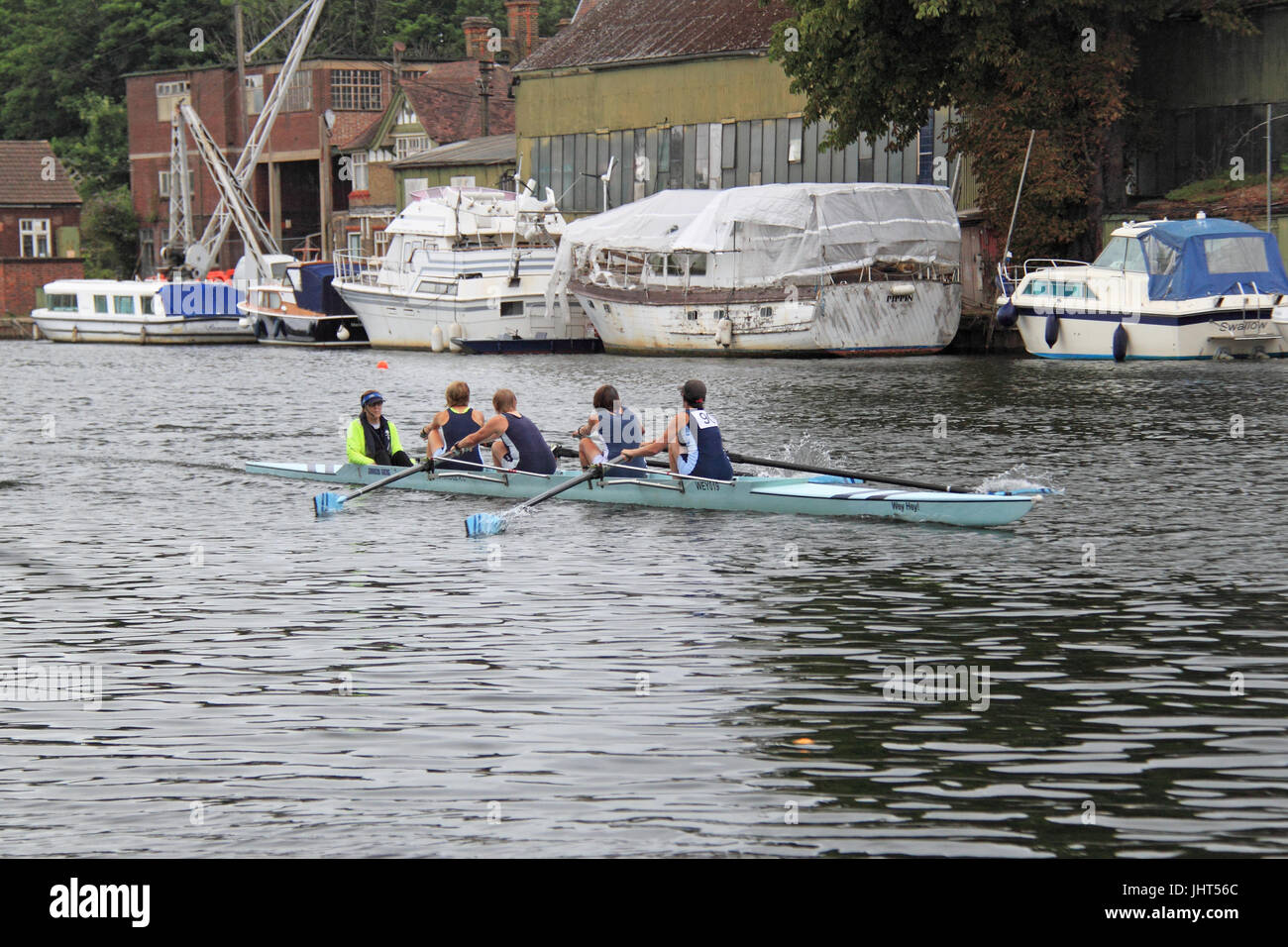 Weybridge Rowing Club (Winners). Women's Masters DE Coxed Four FINAL