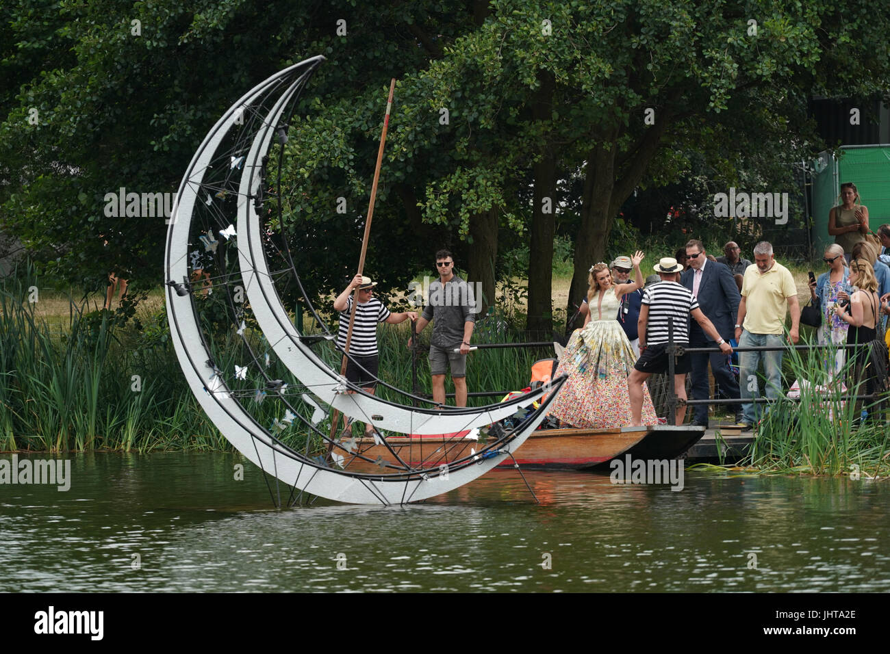 Latitude Festival, UK. 16th July, 2017. Katherine Jenkins arriving to get in a punt before performing on the stage by the lake on day 4 (Sunday) of the 2017 Latitude festival in Henham Park, Southwold in Suffolk. Photo date: Sunday, July 16, 2017. Photo credit should read: Roger Garfield/Alamy Live News. Stock Photo