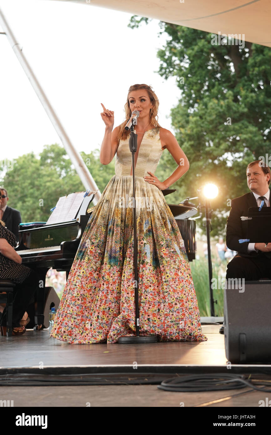Latitude Festival, UK. 16th July, 2017. Katherine Jenkins performing on the stage by the lake on day 4 (Sunday) of the 2017 Latitude festival in Henham Park, Southwold in Suffolk. Photo date: Sunday, July 16, 2017. Photo credit should read: Roger Garfield/Alamy Live News. Stock Photo