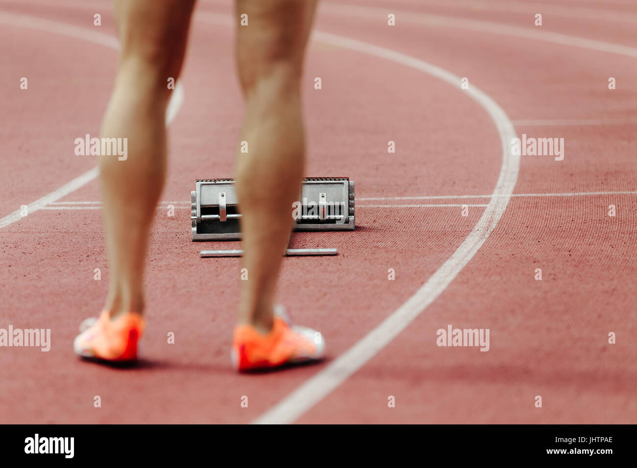 Runners starting blocks hires stock photography and images Alamy