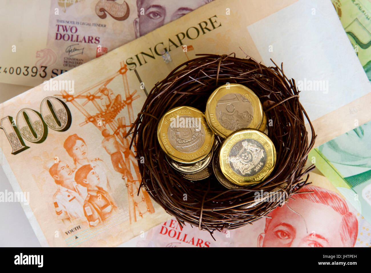 100 Singapore Dollar Note Hi Res Stock Photography And Images Alamy 100 Singapore Dollar Note Hi Res Stock Photography And Images Alamy
