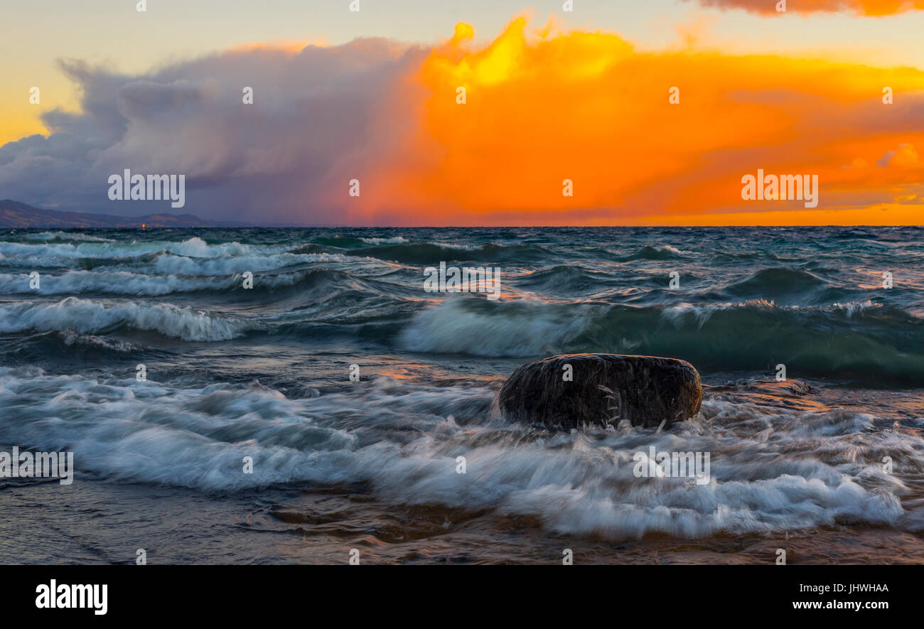 Colores en las rocas hi-res stock photography and images - Alamy