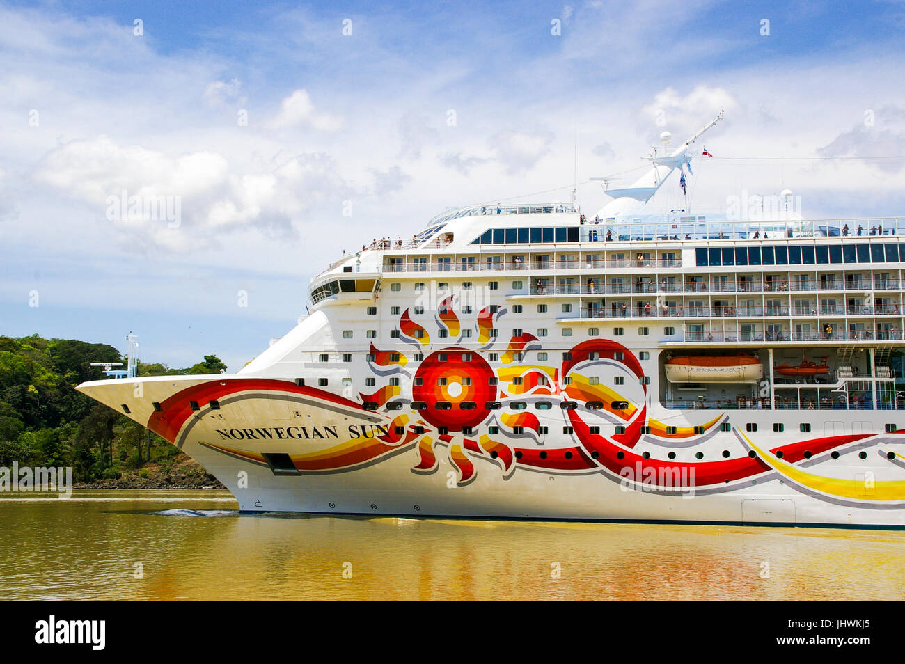 The Norwegian Sun Cruise ship in the Panama Canal Stock Photo - Alamy