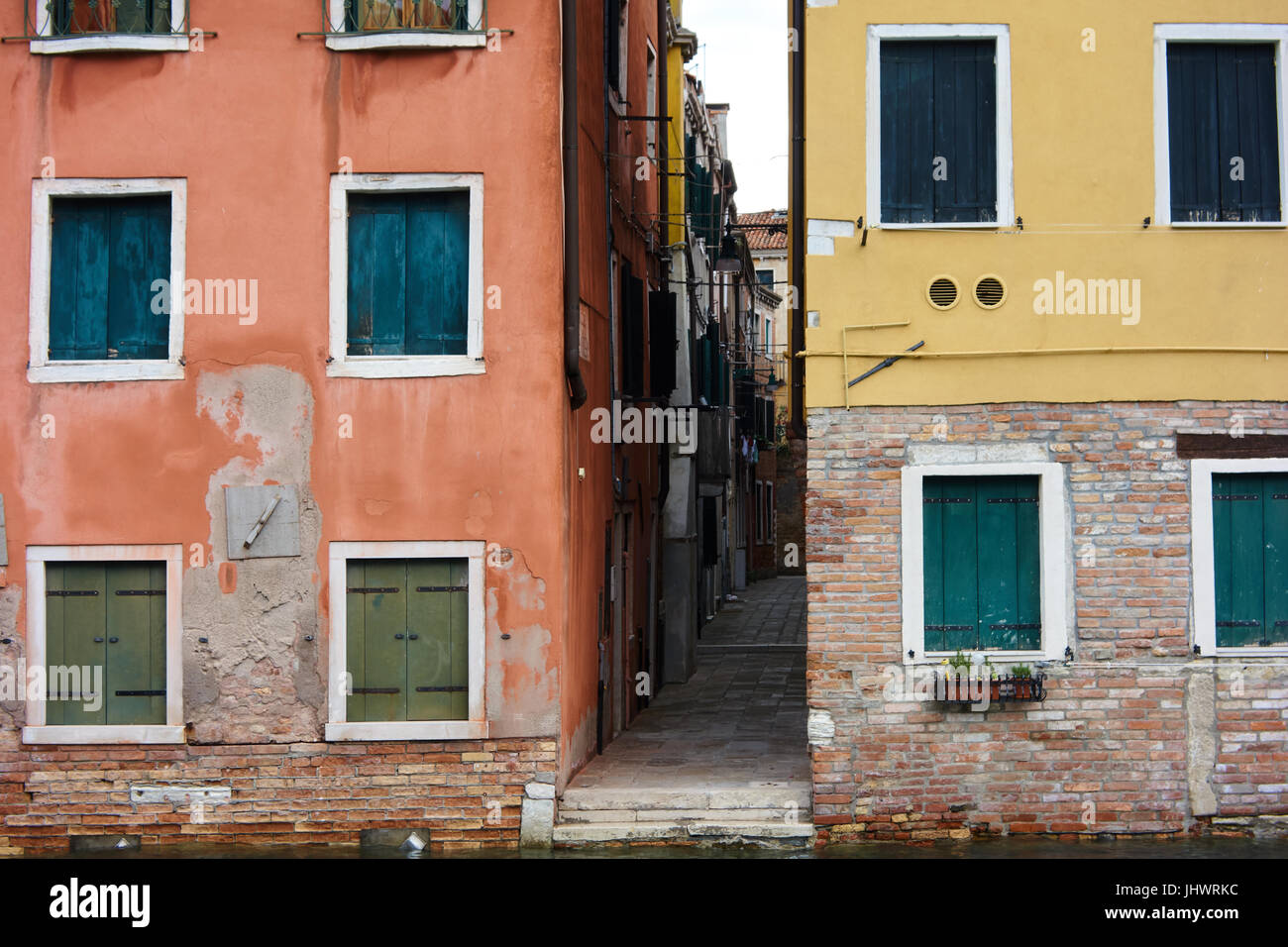 Old building venice hi-res stock photography and images - Alamy
