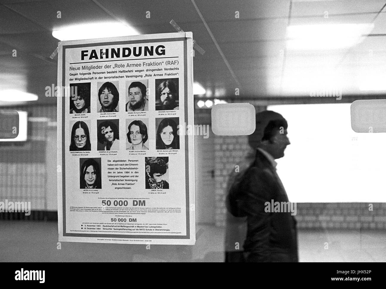 Germany, placard for the capture of the Baader-Meinhof terrorist group in Dusseldorf train station (February 1985) Stock Photo