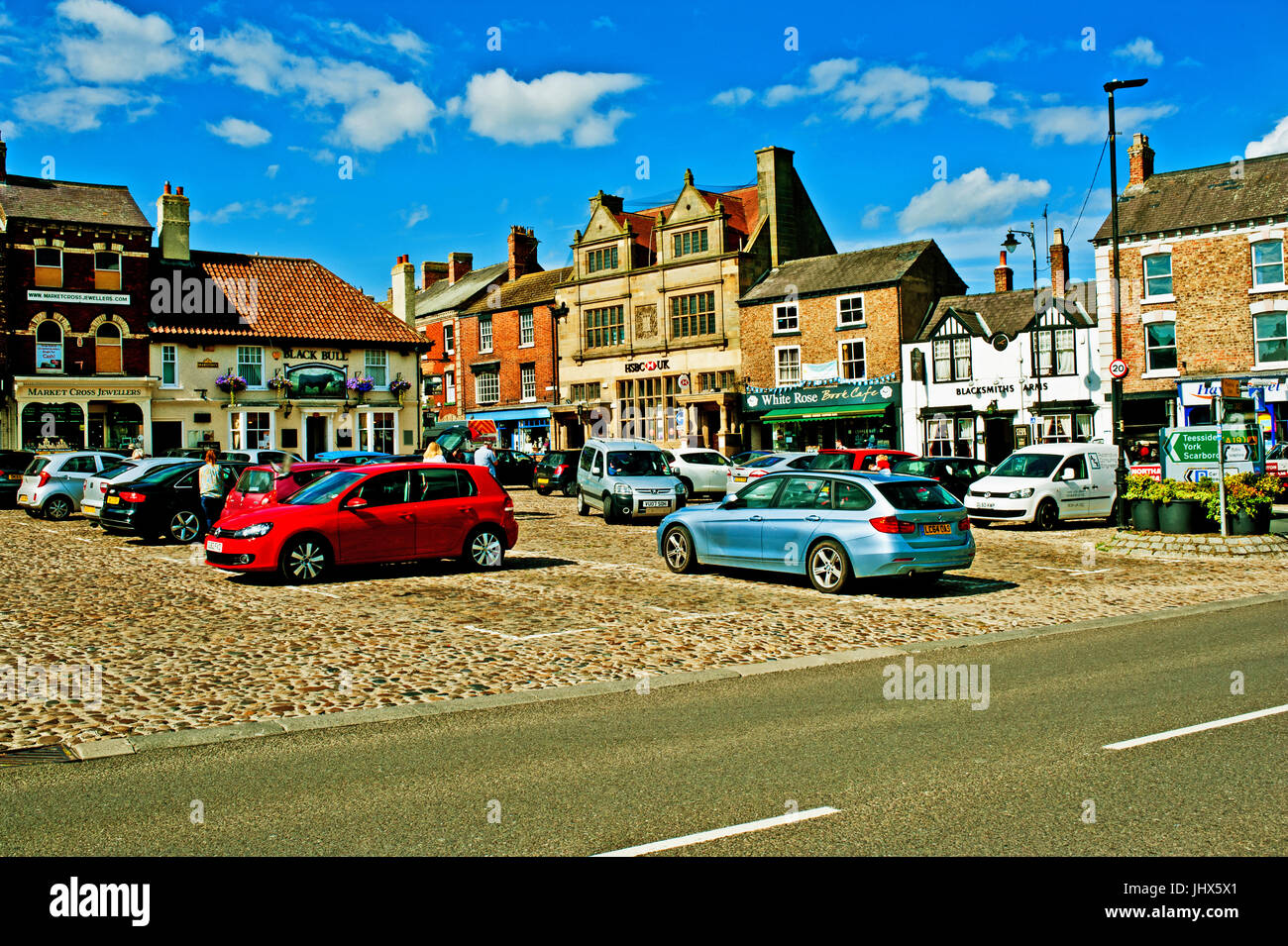 Town Centre Thirsk, North Yorkshire Stock Photo