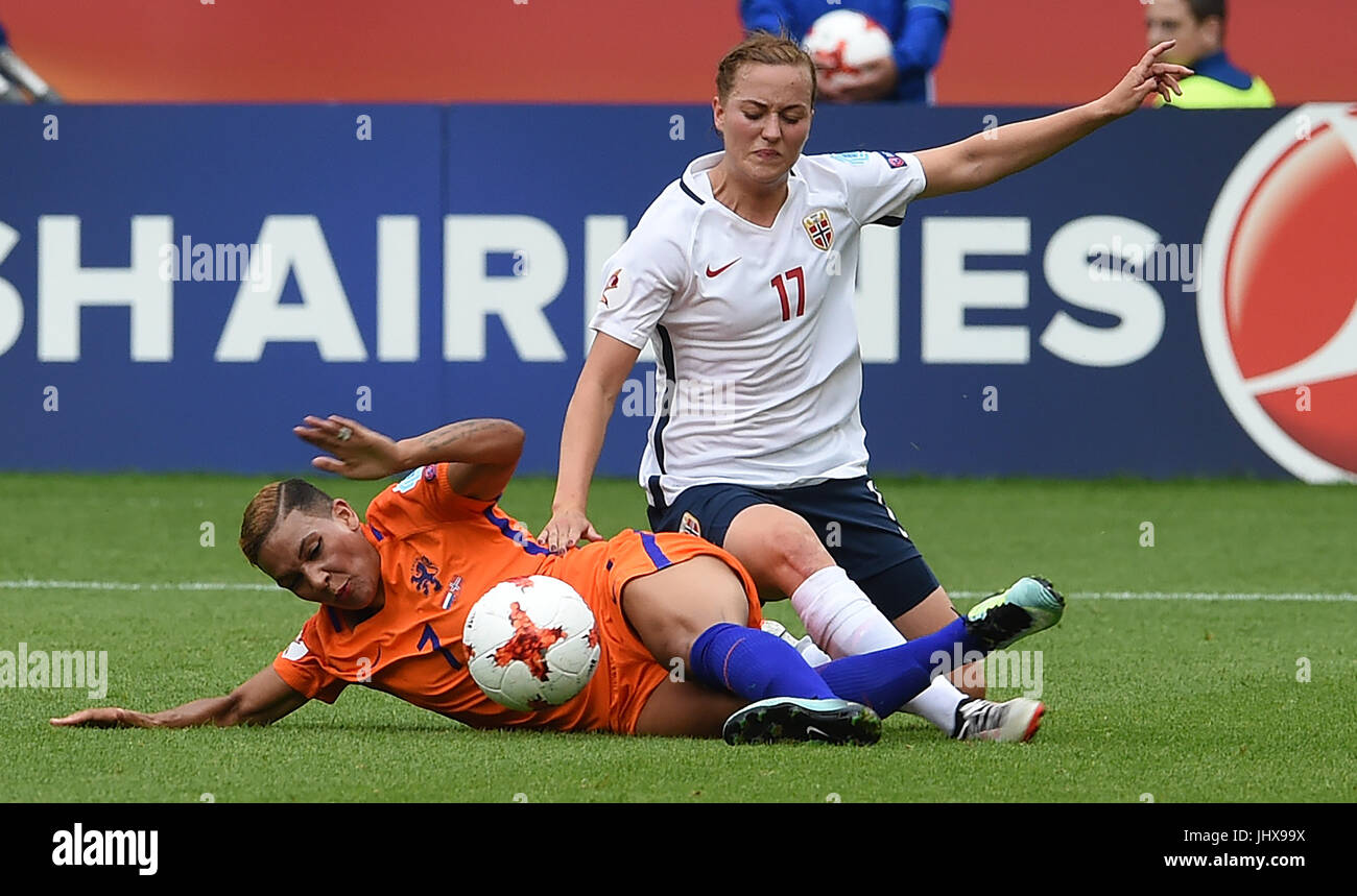 Utrecht, The Netherlands 16th July, 2017 Utrecht, The Netherlands 16th July, 2017 Utrecht, The Netherlands 16th July, 2017 Utrecht, The Netherlands 16th July, 2017 Shanice van de Sanden (l) of the Netherlands and Norway'S Kristine Minde vie for the ball during the UEFA Women's EURO 2017 football match between the Netherlands and Norway at the Stadion Galgenwaard in Utrecht, the Netherlands, 16 July 2017. Credit: Carmen Jasper/dpa picture alliance/Alamy Live News Credit: Carmen Jasper/dpa picture alliance/Alamy Live News Credit: Carmen Jasper/dpa picture alliance/Alamy Live News Credit: Carmen  Stock Photo