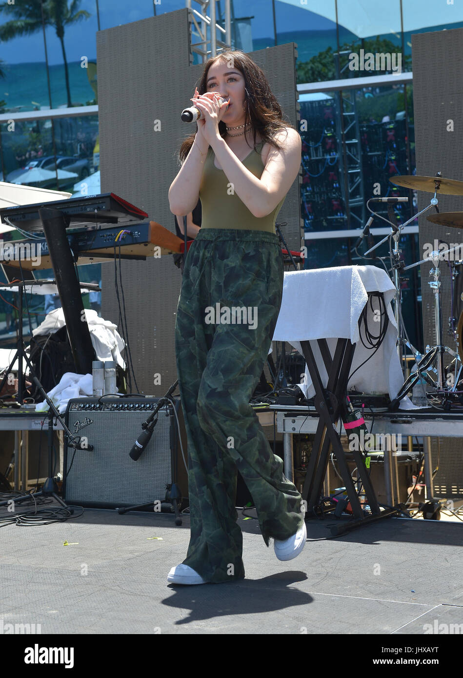 Miami Beach, FL, USA. 15th July, 2017. Noah Cyrus performs during Y100