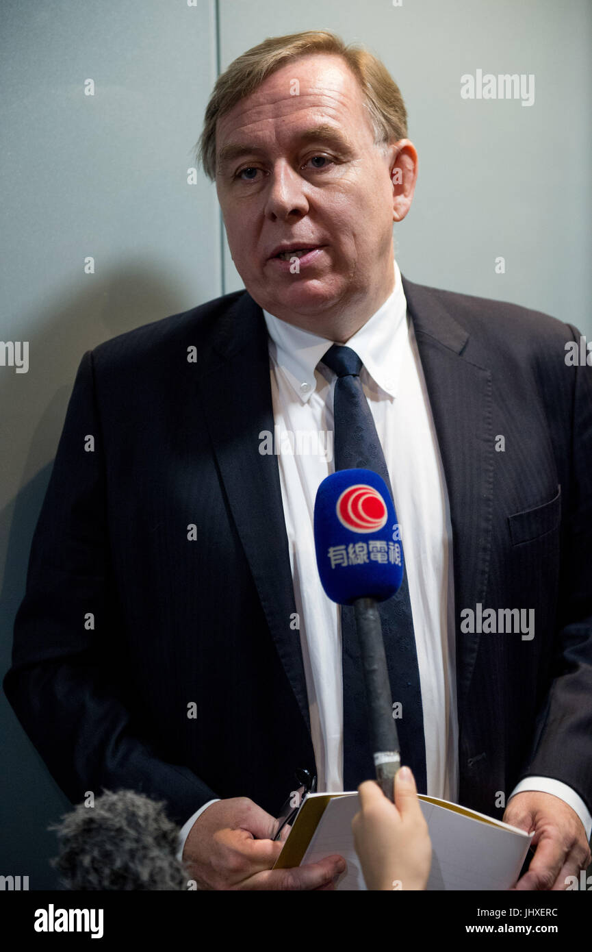 Hong Kong, Hong Kong SAR, China. 17th July, 2017. The Snowden Guardian angels appear at the Torture claims appeal Board.Despite arriving in Hong Kong in different years the families claims have been link due to their harbouring of whistleblower Edward Snowden. Barrister Robert Tibbo speaks to the press. Credit: Jayne Russell/ZUMA Wire/Alamy Live News Stock Photo