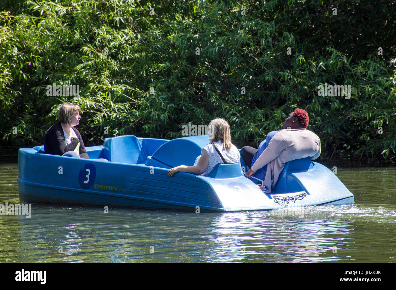 Battersea Park Boats High Resolution Stock Photography and Images Alamy