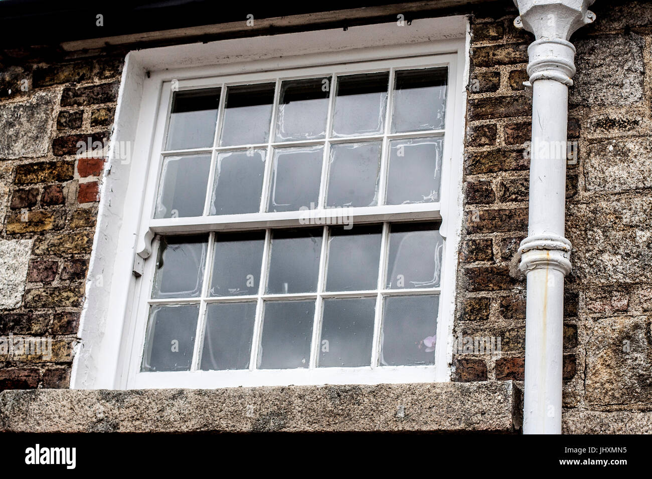 Square window panes hires stock photography and images Alamy