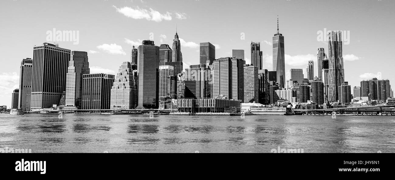 Manhattan new york skyline hi-res stock photography and images - Alamy