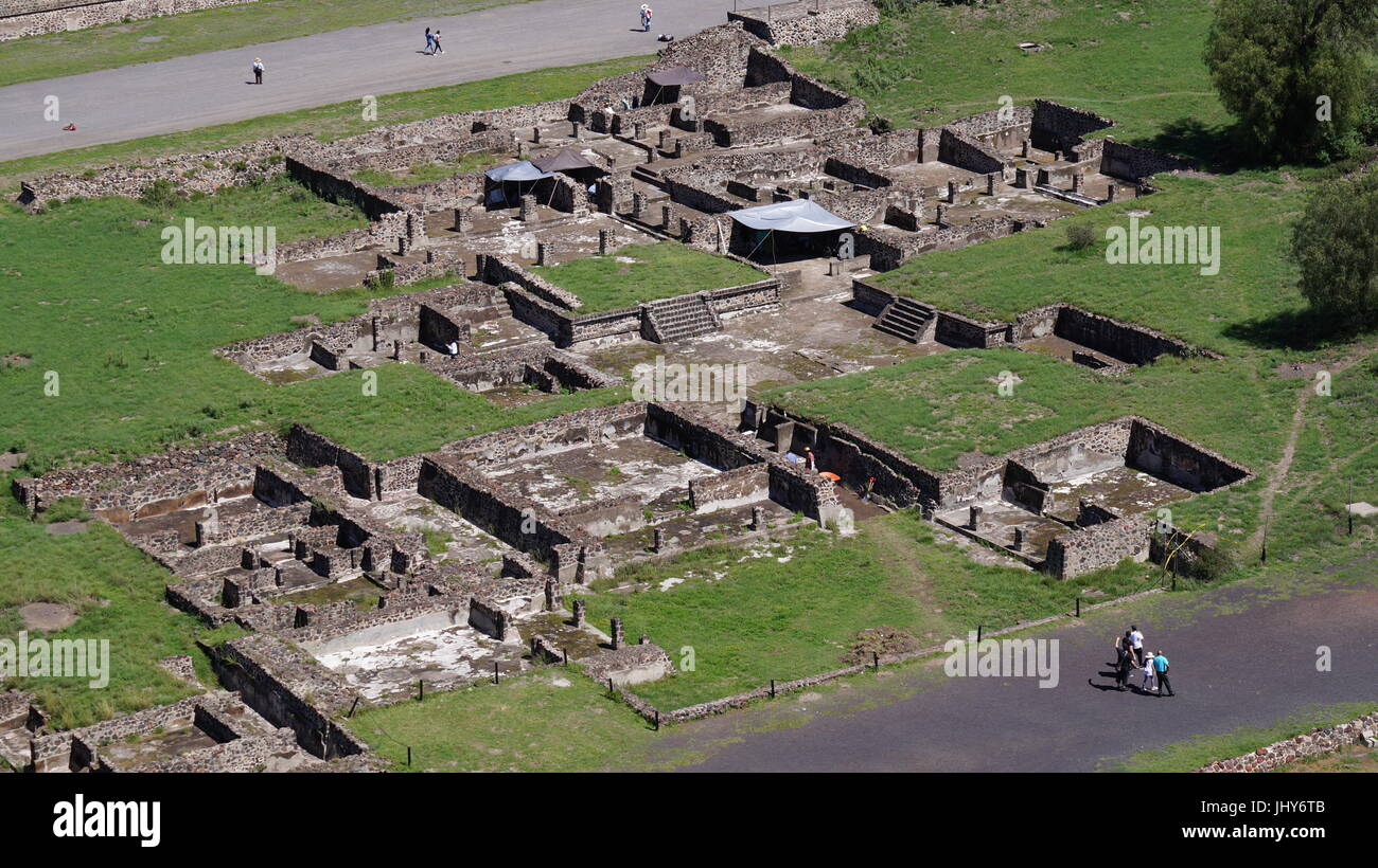 Teotihuacan city of the gods, beautiful Mexican culture and beauty architecture  that will leave you speechless when contemplating the pyramids of the... Stock Photo