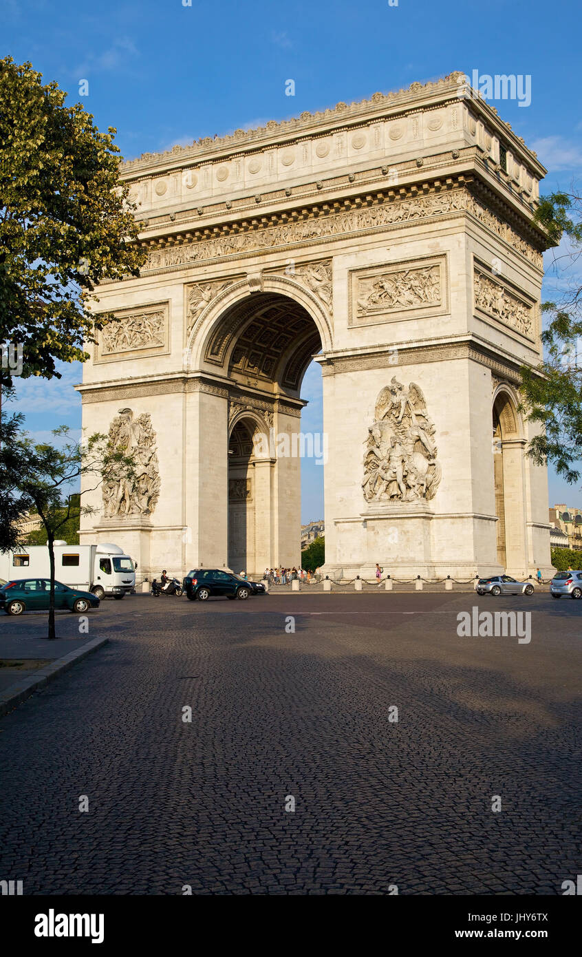 Arc de Triomphe in the Champs-Elysees, Paris, France - Arc de Triomphe At Champs-Elysees, France, Paris, Arc de Triomphe an der Champs-Elysees, Frankr Stock Photo