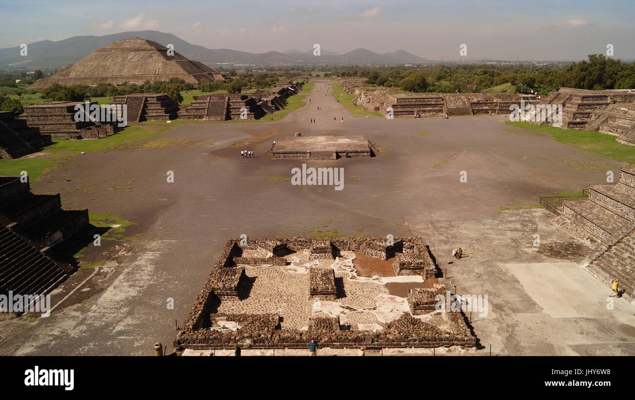 Teotihuacan city of the gods, beautiful Mexican culture and beauty architecture  that will leave you speechless when contemplating the pyramids of the... Stock Photo