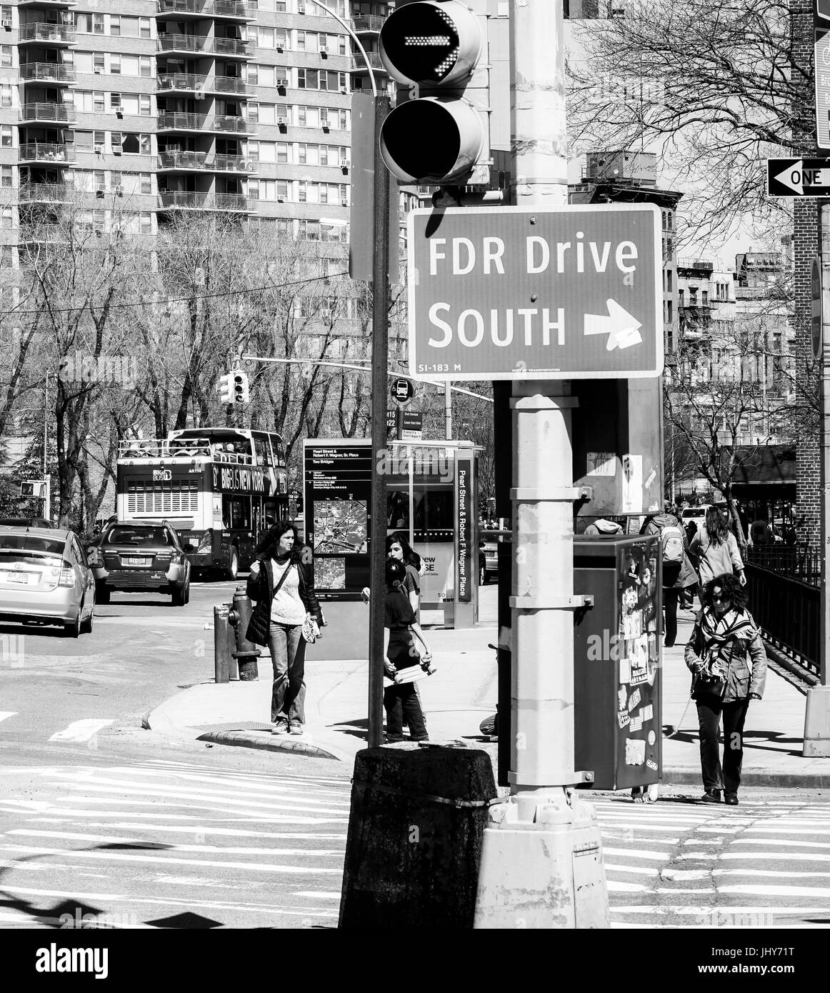 Skyline drive in nyc Black and White Stock Photos & Images Alamy