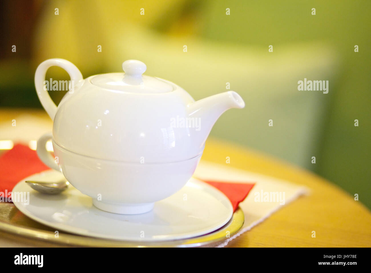 White teapot - White teapot, Weisse Teekanne - White teapot Stock Photo
