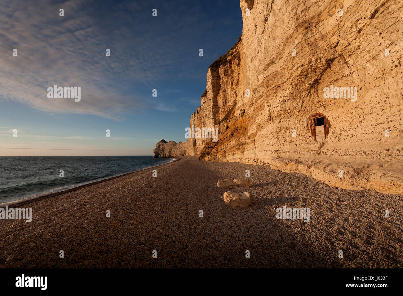 The pebble beach at Etretat Stock Photo - Alamy